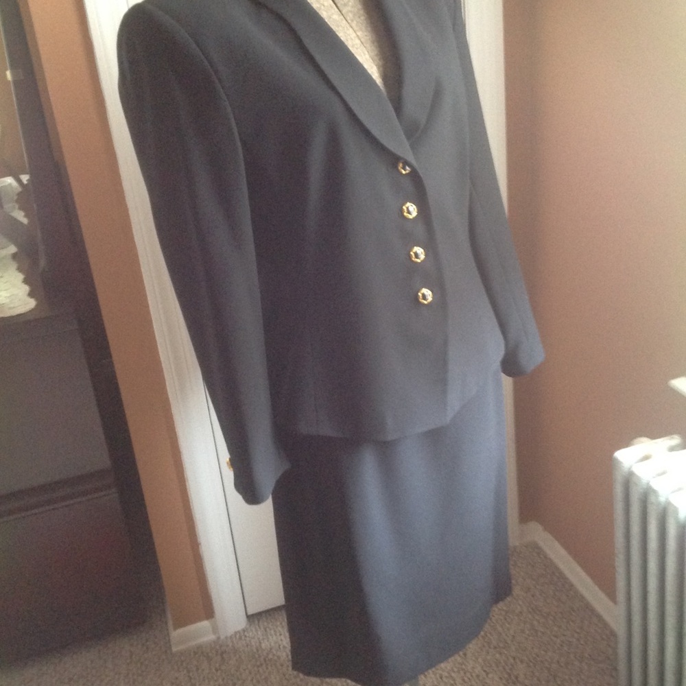 Mint Vintage Kasper A.S.L. Women's Skirt Suit